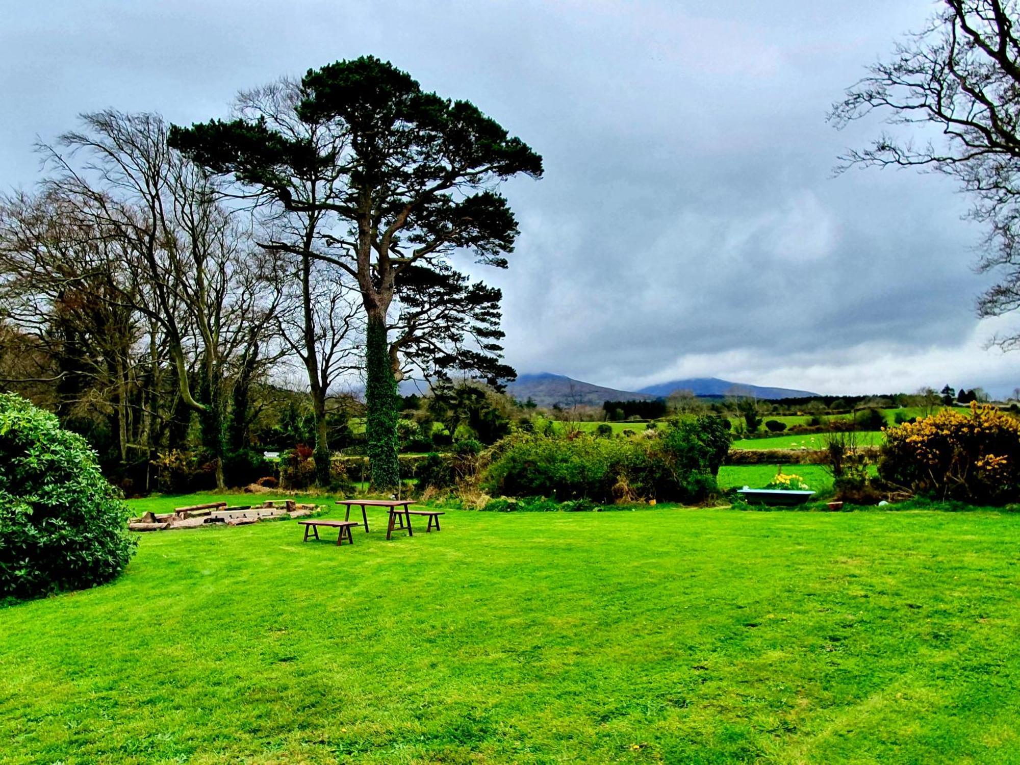 Bryansford Cottage Bagian luar foto